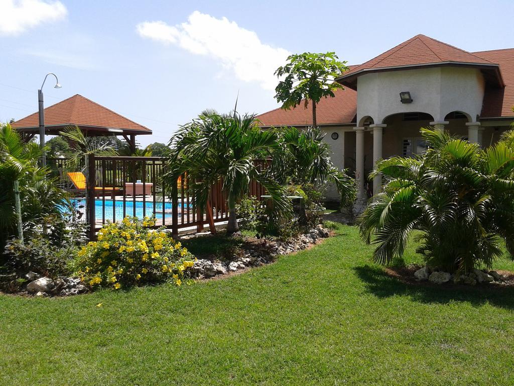 La Villa Emeraude 04 Etoiles Сен Франсоа Екстериор снимка